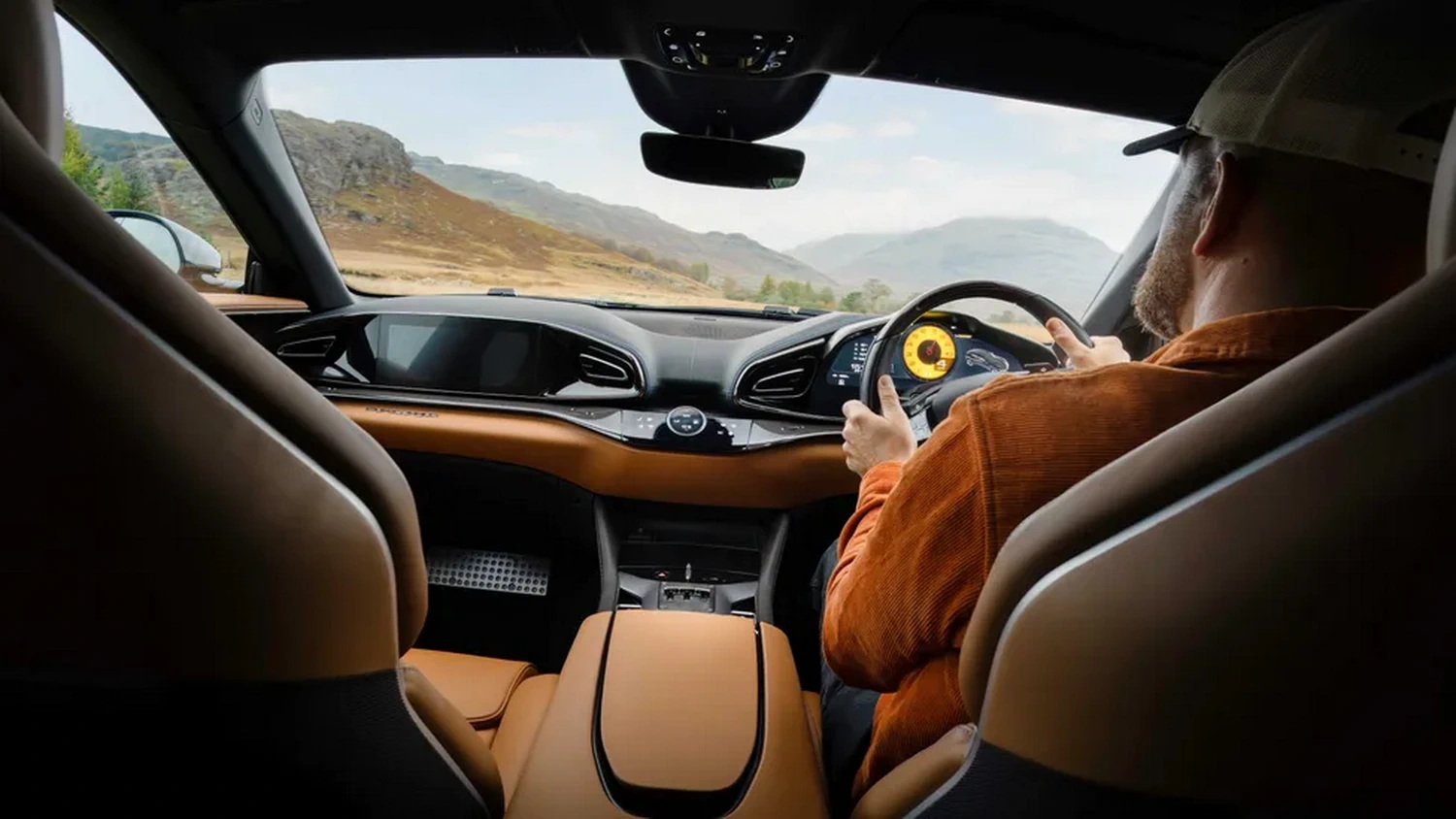 galerie: DBX S vs Purosangue