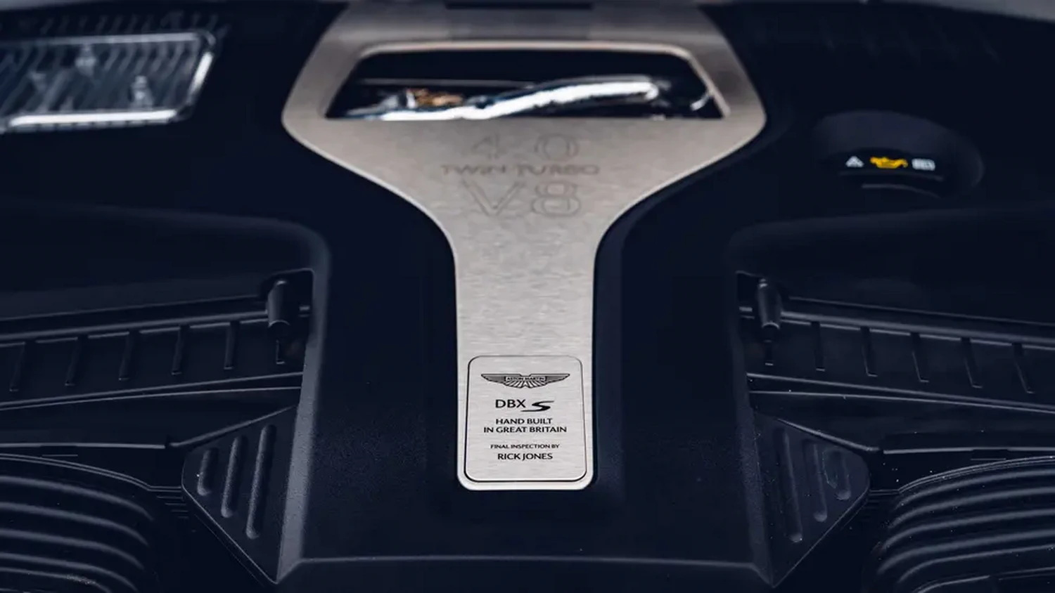 galerie: DBX S vs Purosangue